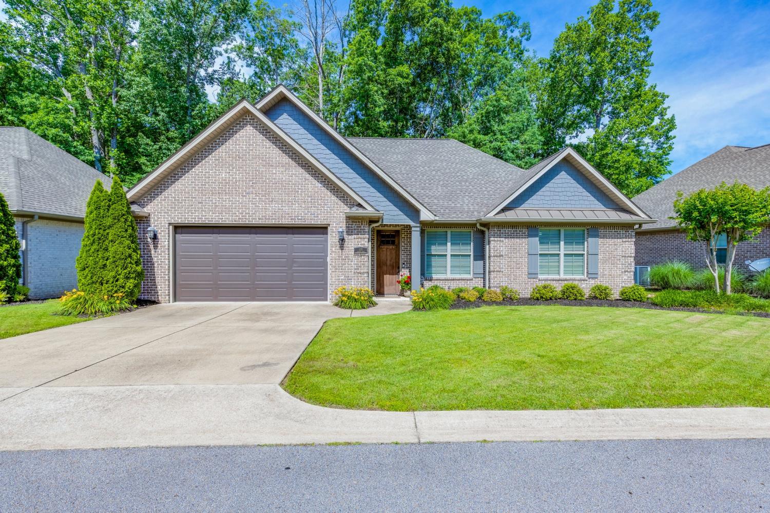 105-Andrews-Dr For Sale