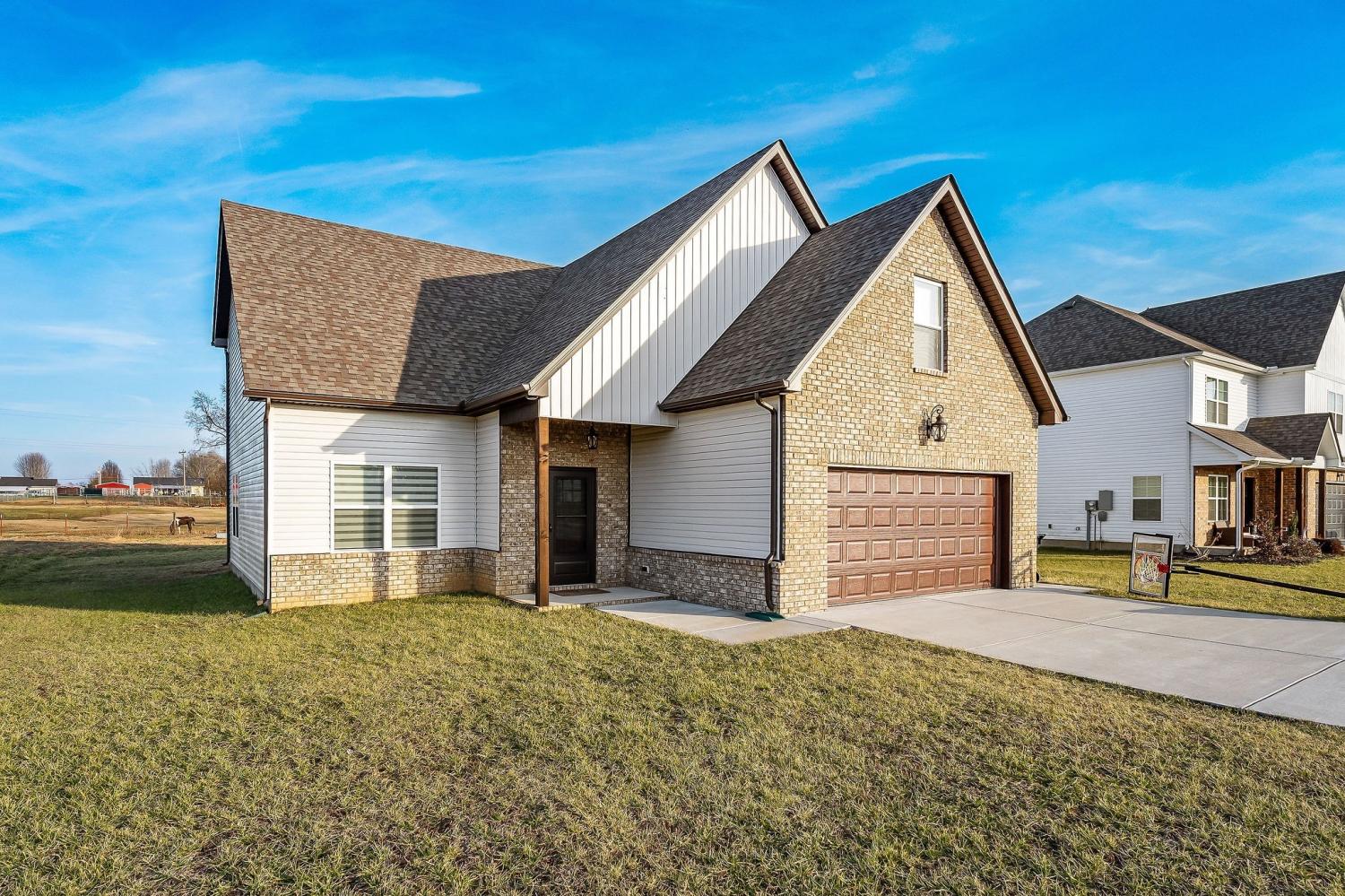 235-Villa-St For Sale