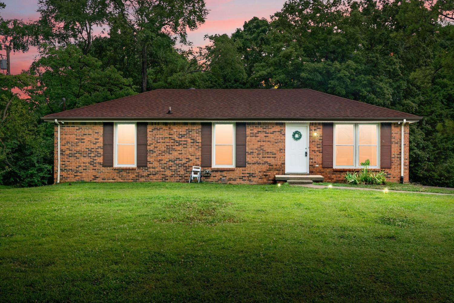 305-Barry-Drive For Sale