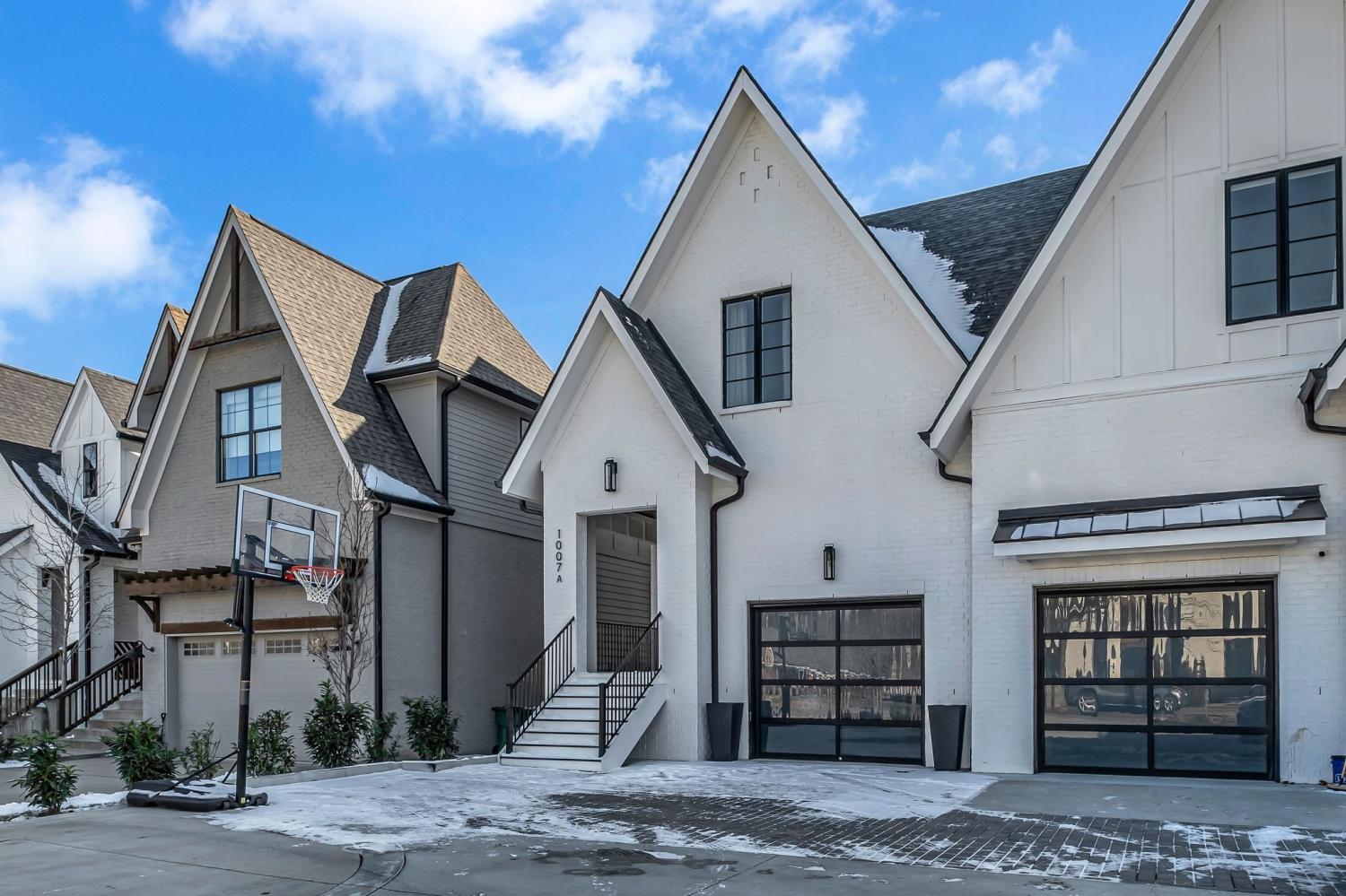 1007A-Grandview-Dr For Sale
