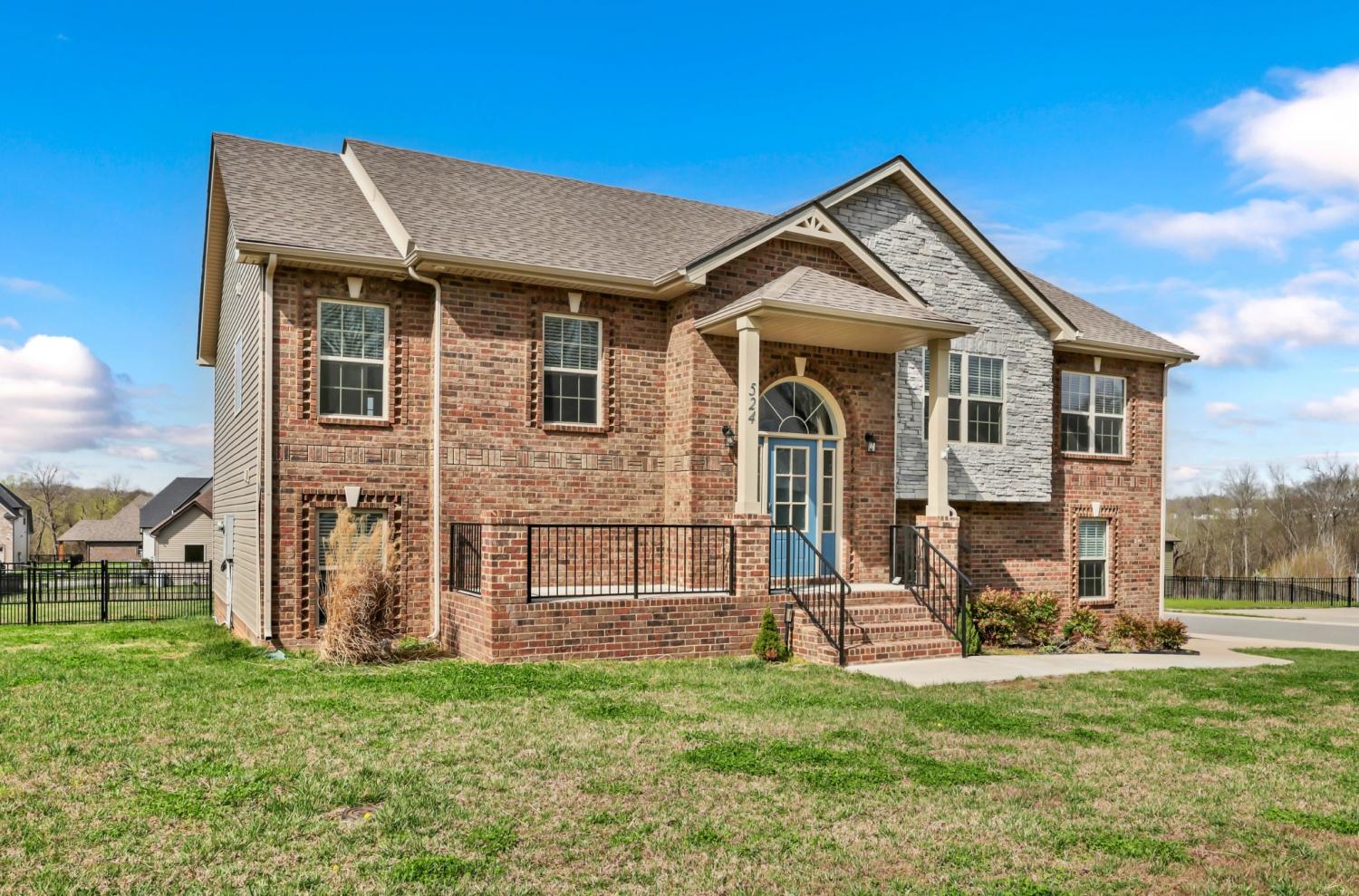 524-Cresthaven-Ln For Sale