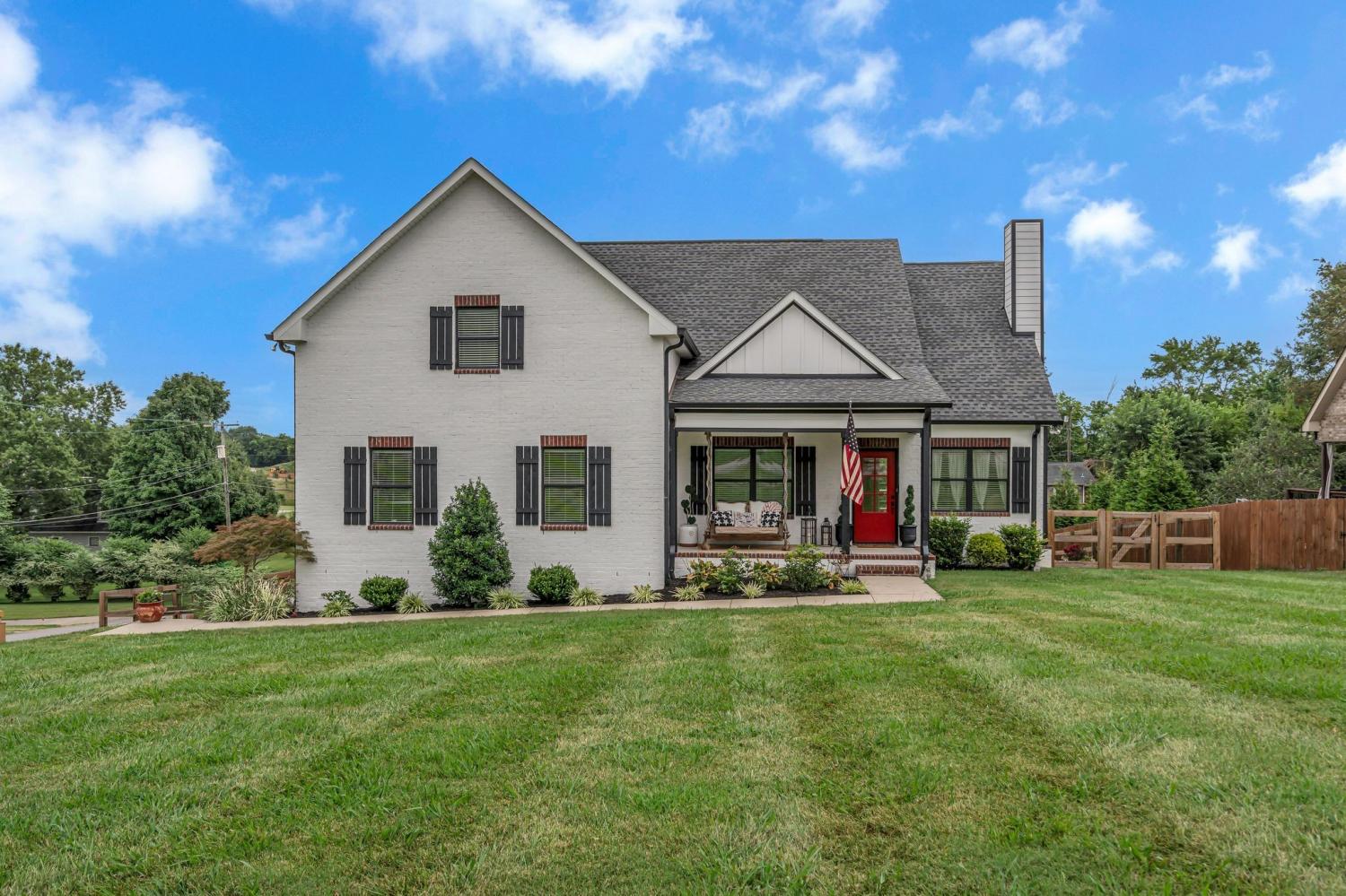 105-Lakeview-Dr For Sale
