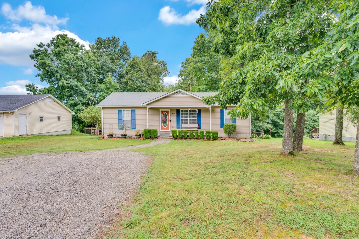 7869-Hilham-Rd For Sale