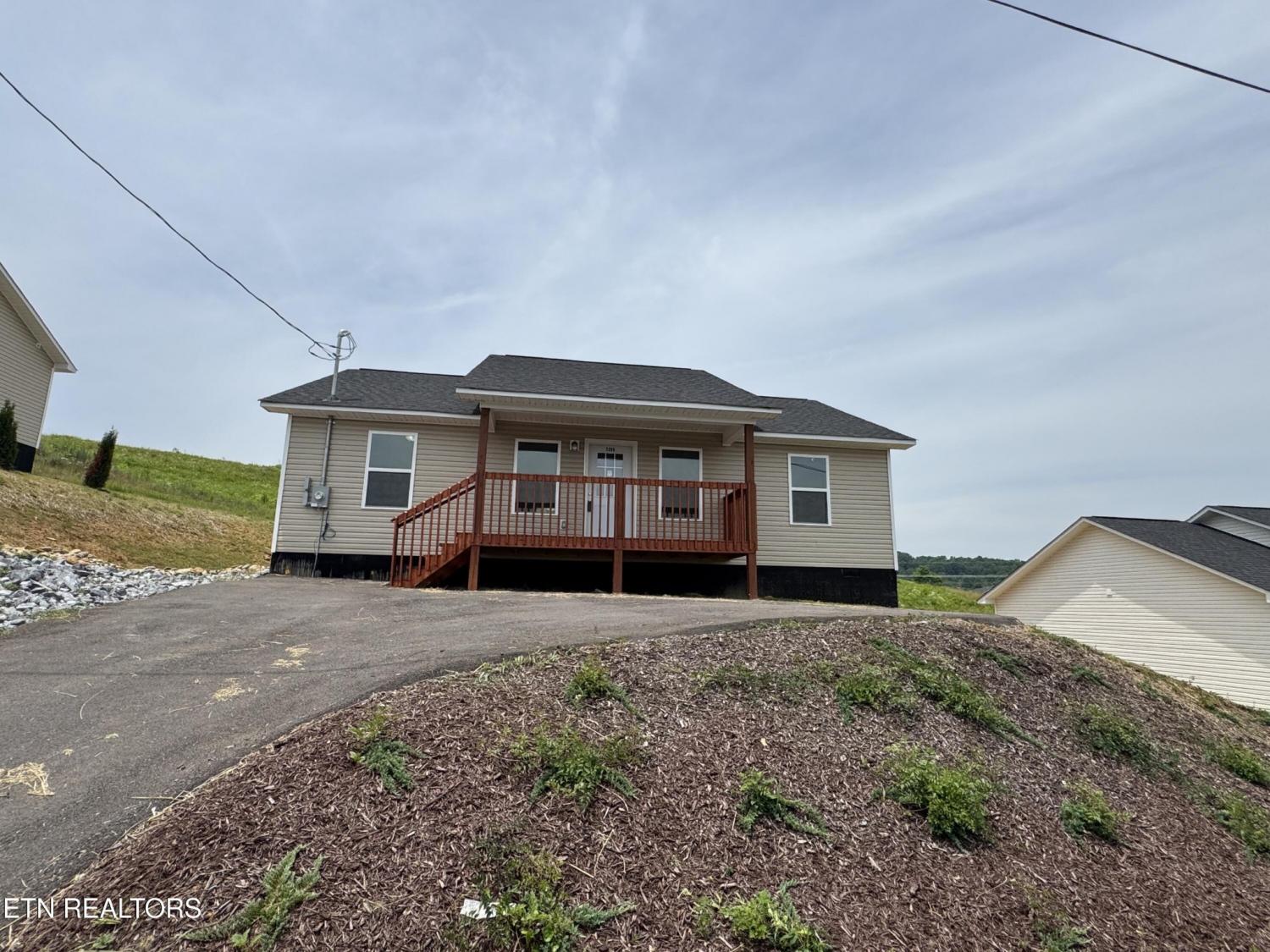 3288-Parker-Blvd For Sale