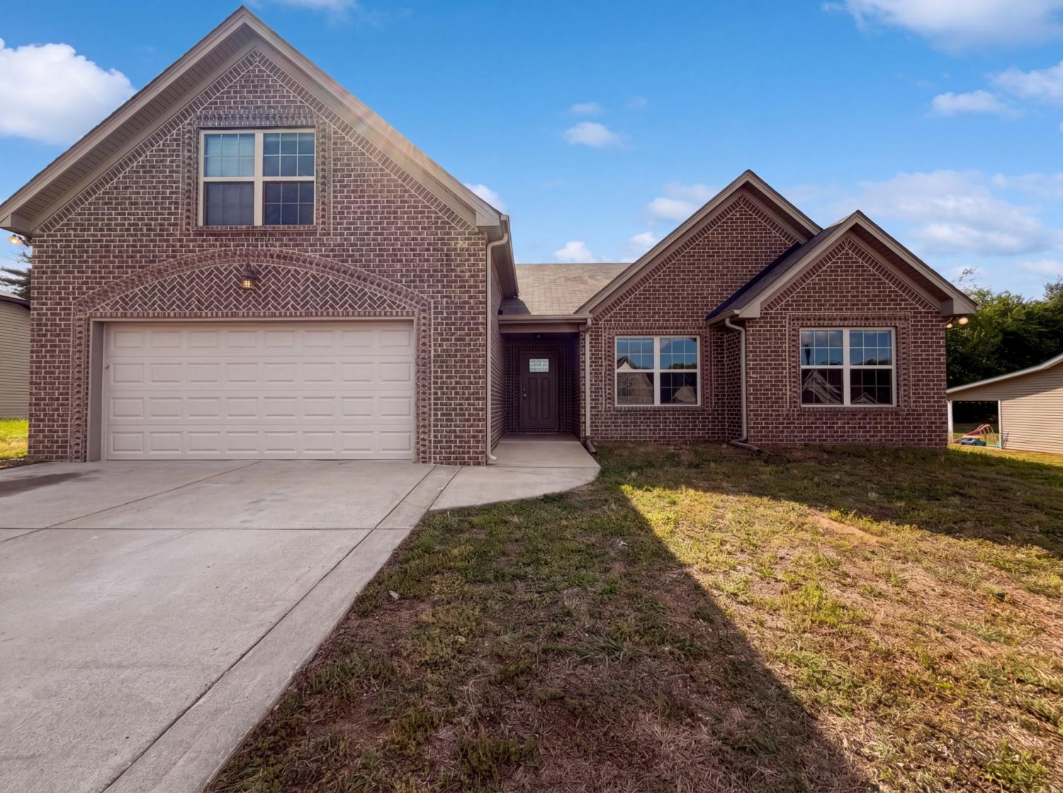 447-Golf-Club-Ln For Sale