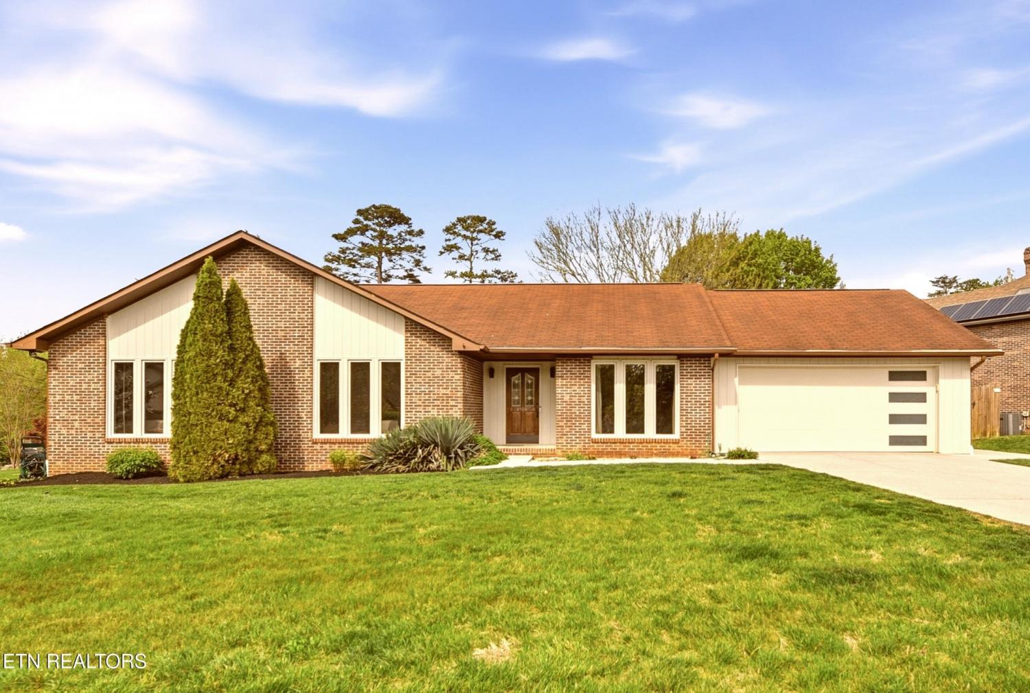 3205-Roanoke-Circle For Sale
