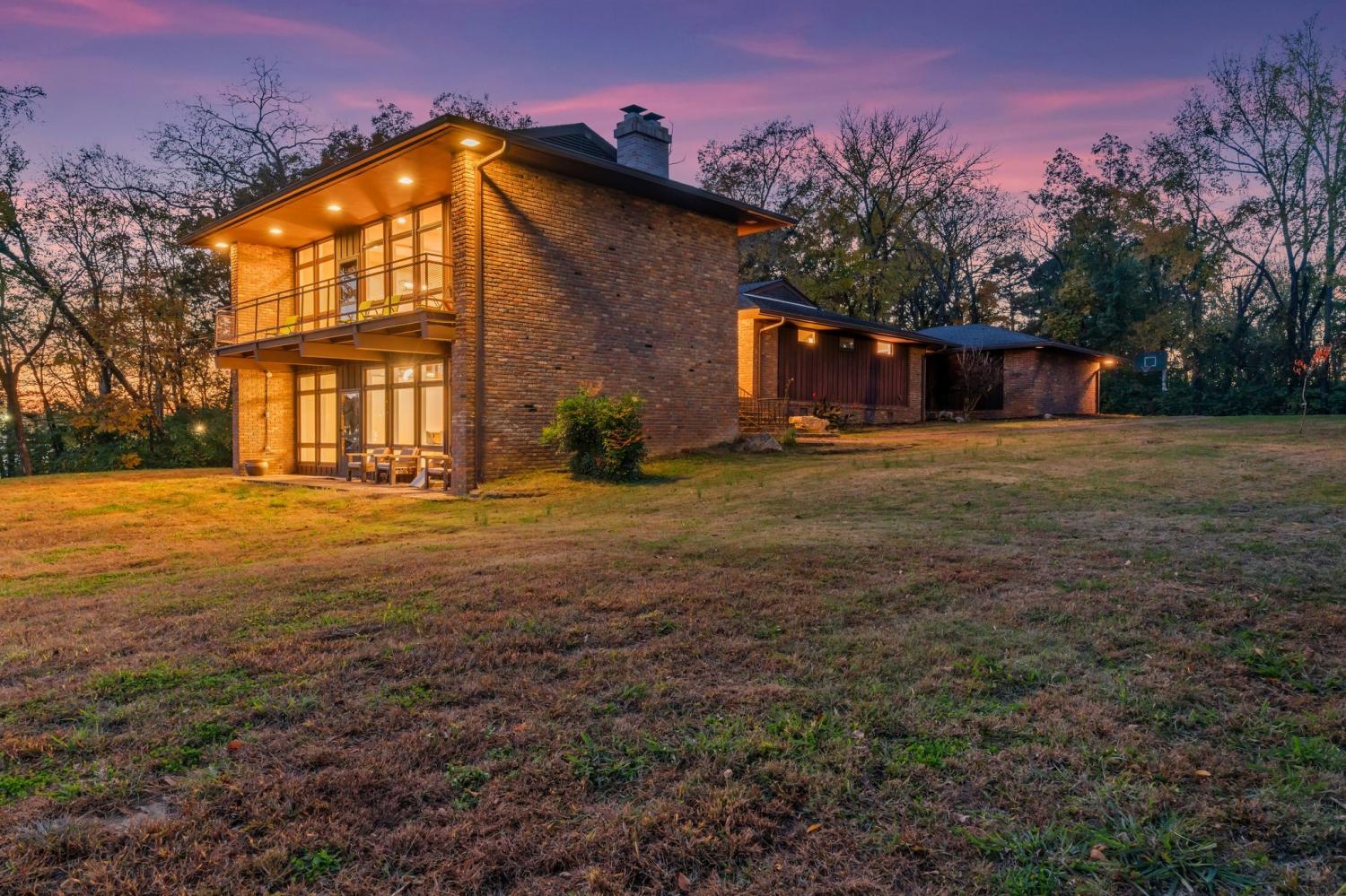 4-Hidden-Acres-Dr For Sale