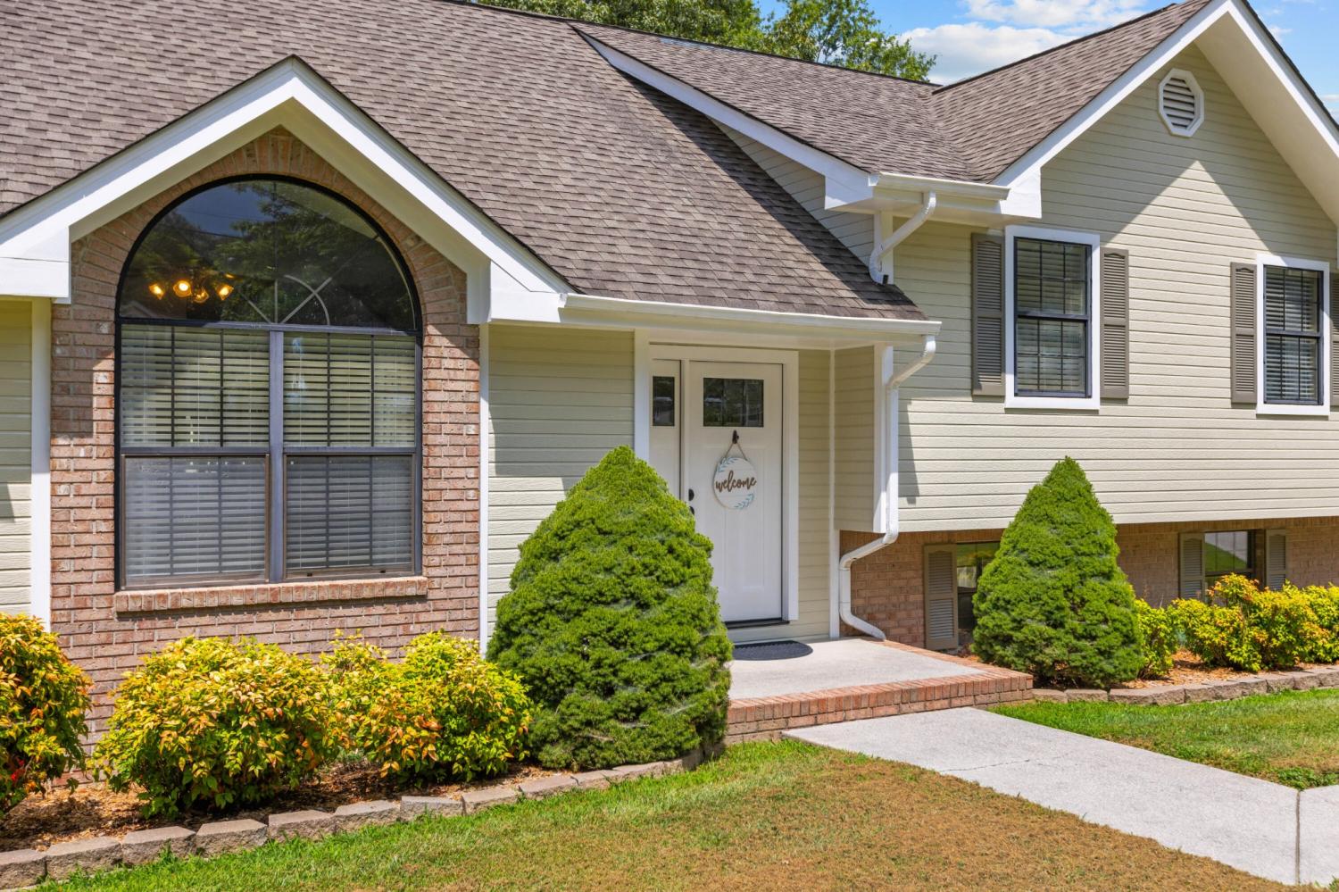 141-Debbie-Lane For Sale