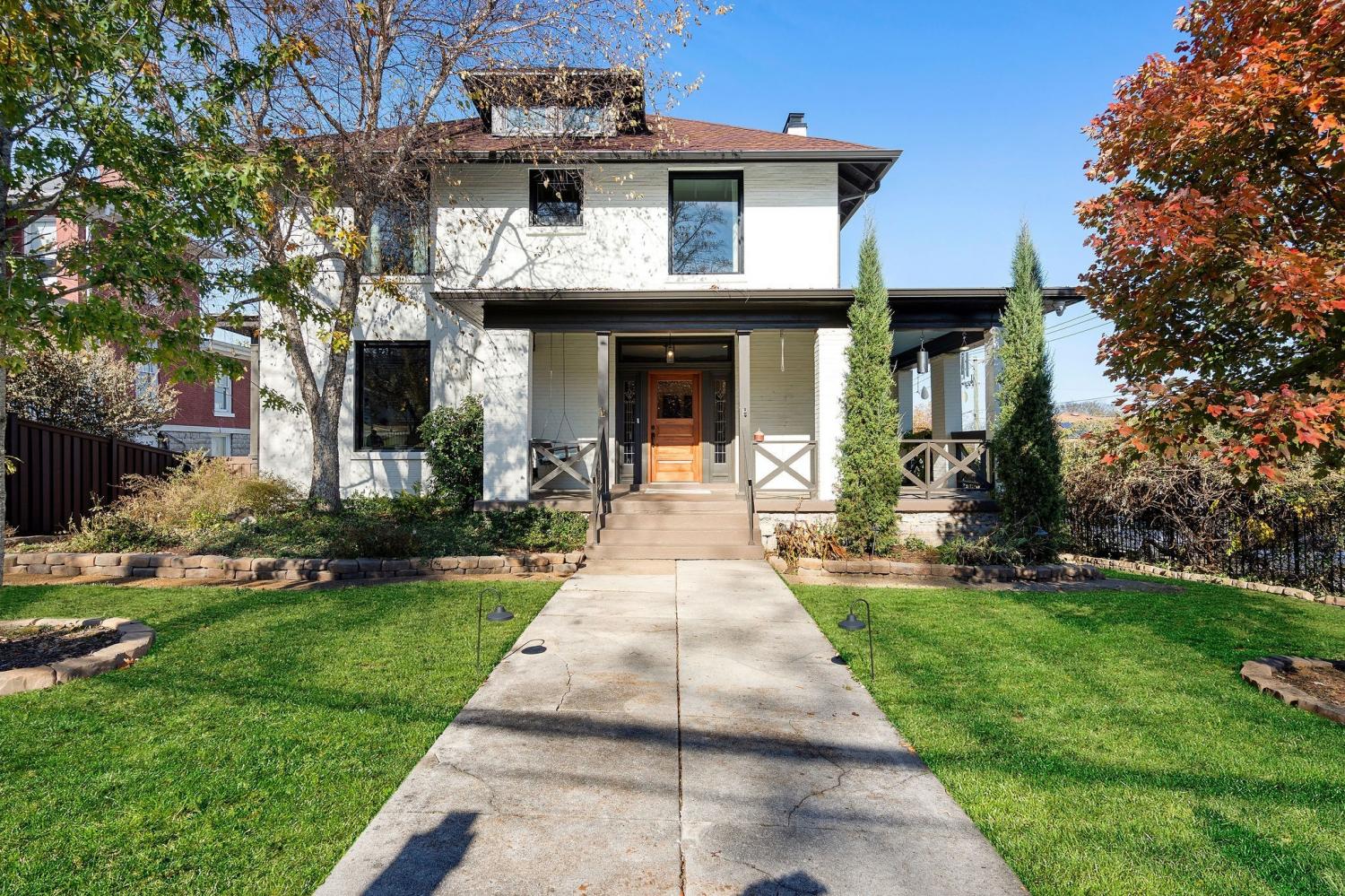 1800-Blair-Blvd For Sale