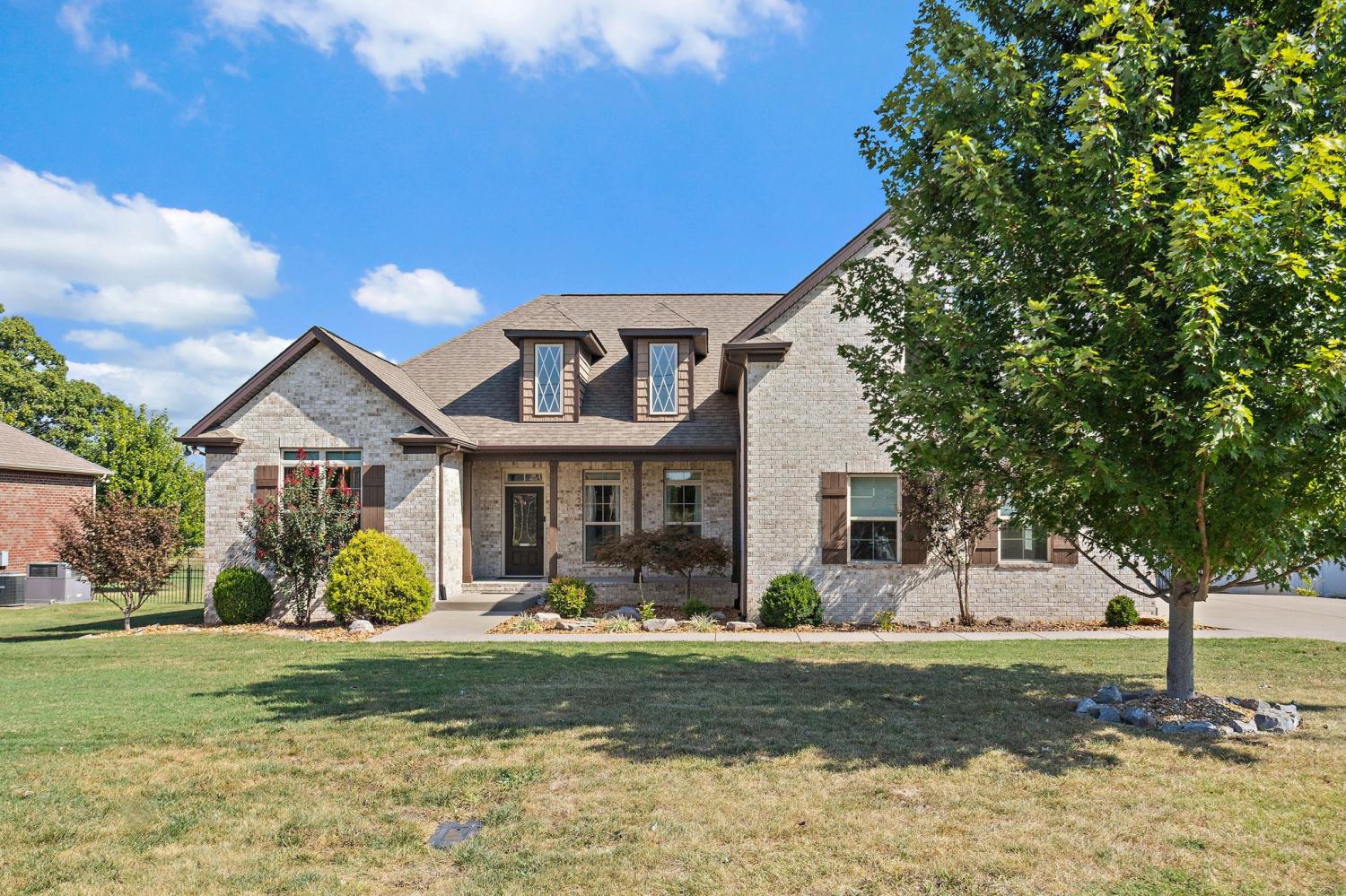 2257-London-Ln For Sale