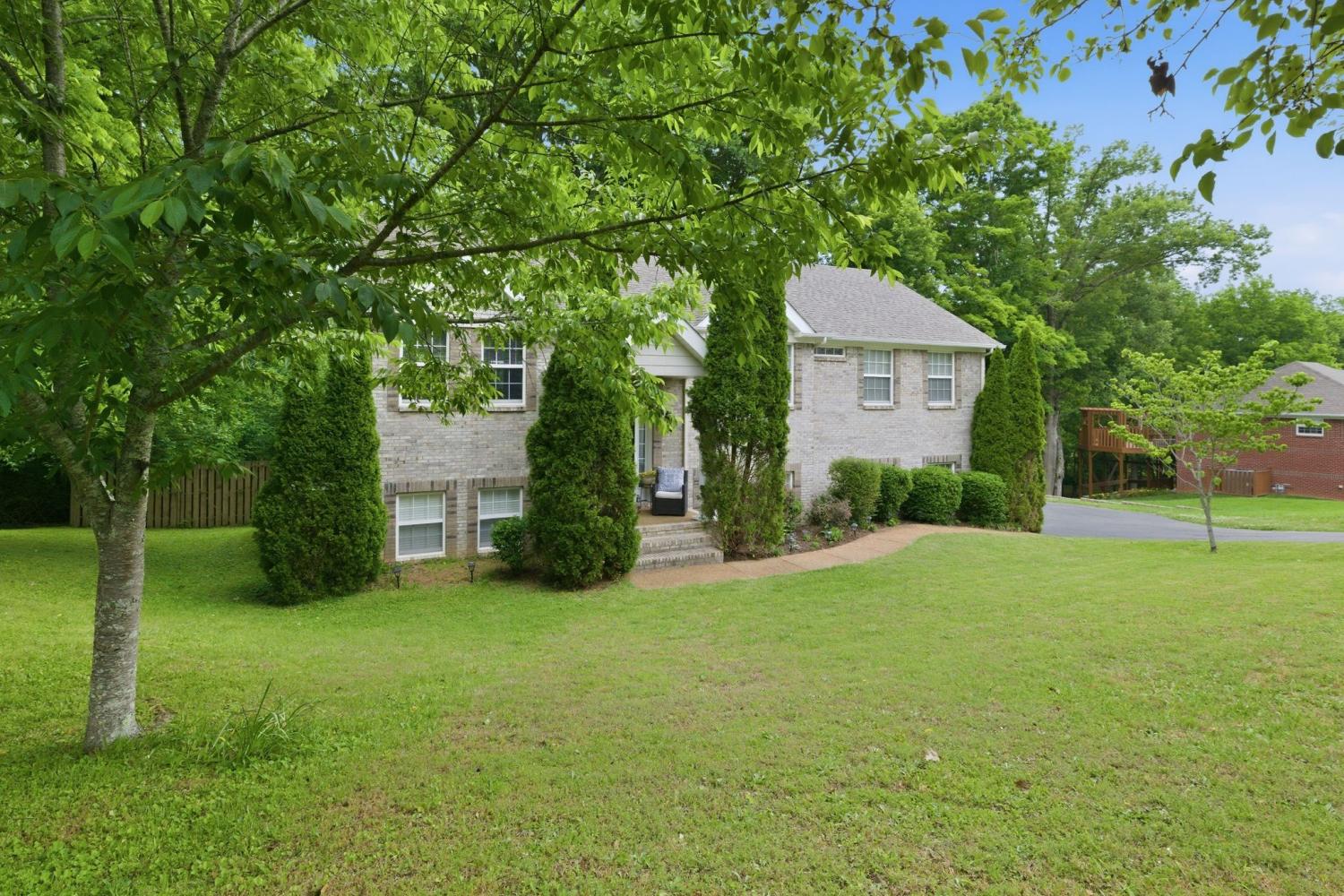 529 Katelyn Dr, S TN 37174 For Sale - 