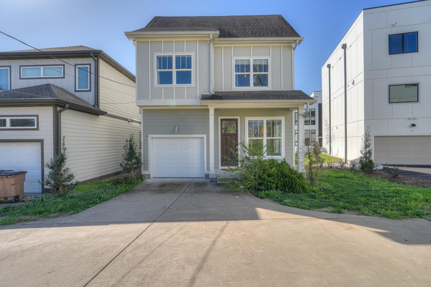 908-Youngs-Ln For Sale