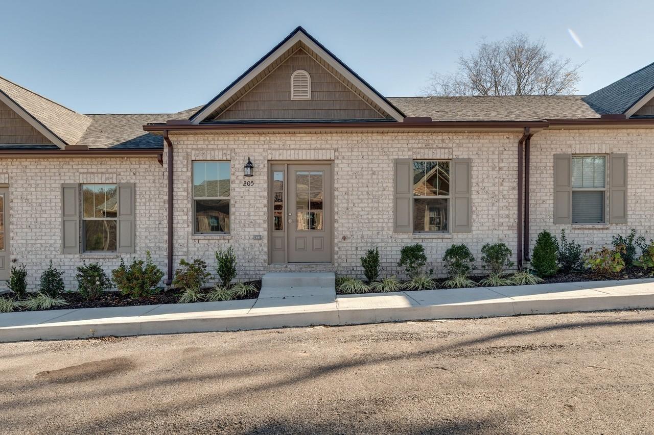 205-Bancroft-Ml For Sale