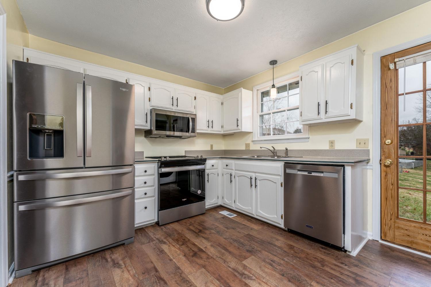 164-Hillside-Dr For Sale