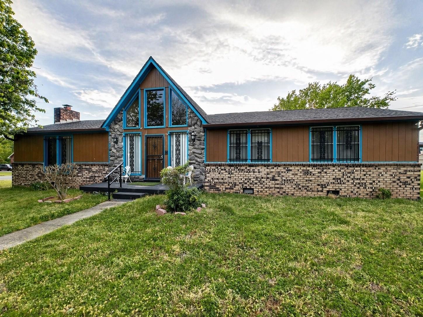 4101-Timothy-Dr For Sale