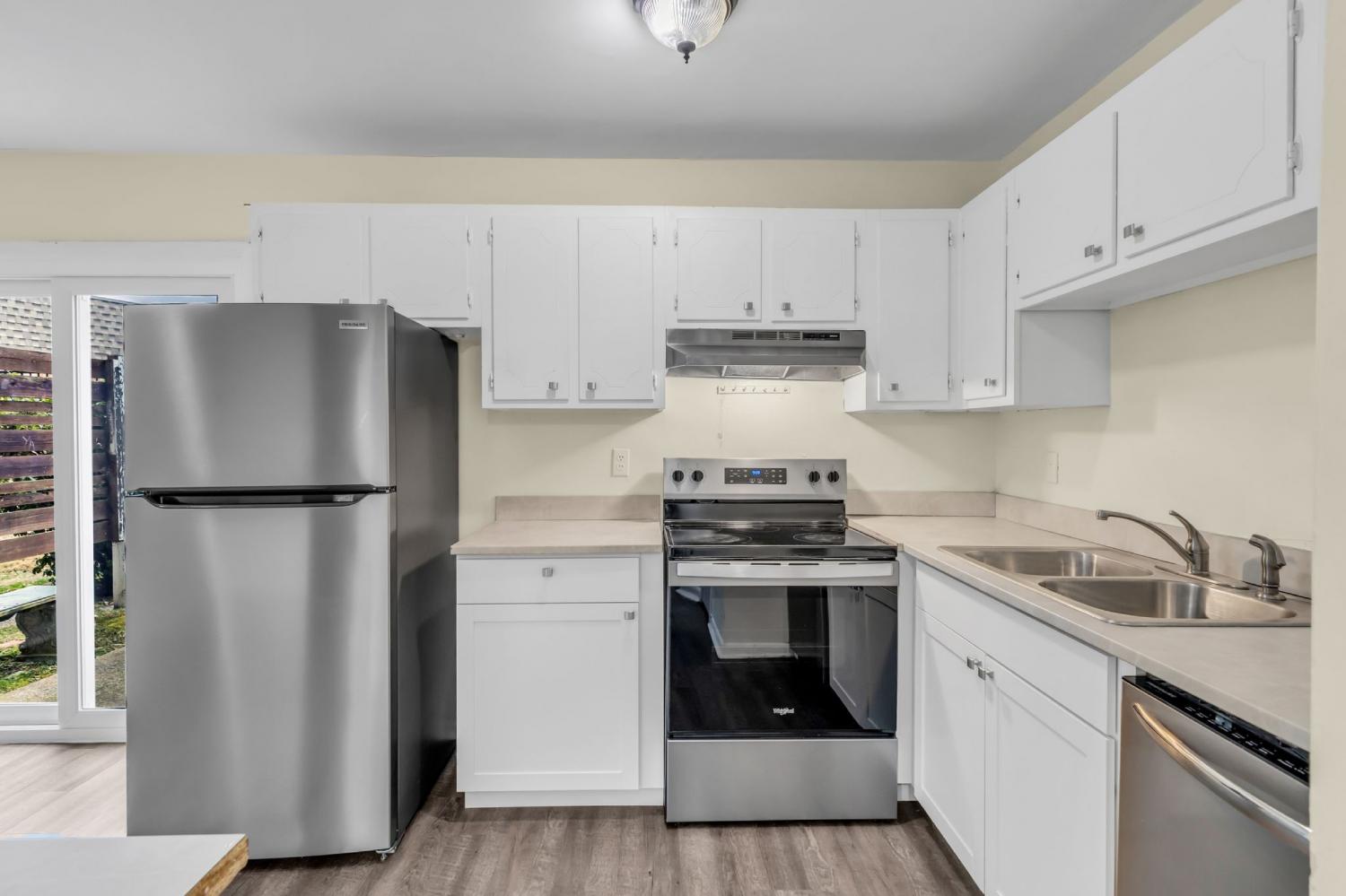 370-Wallace-Rd For Sale