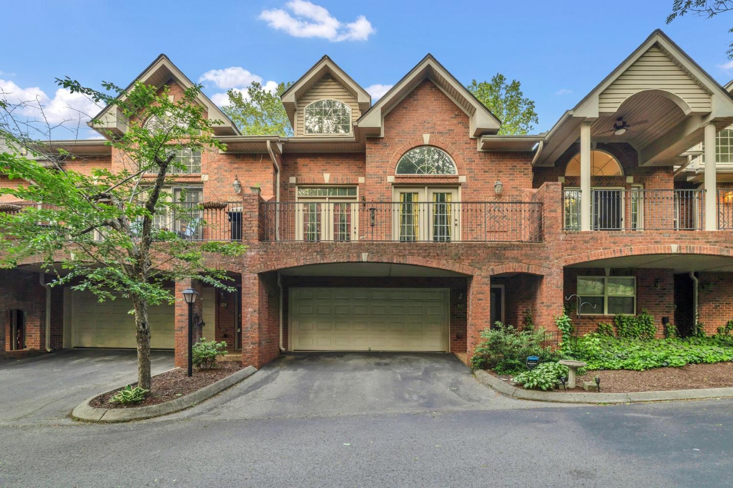 302-Riverstone-Blvd For Sale