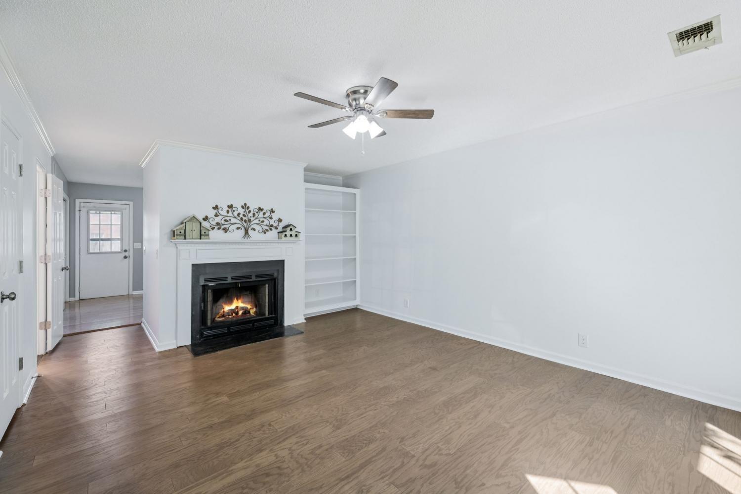 496-Hickory-Glade-Dr For Sale