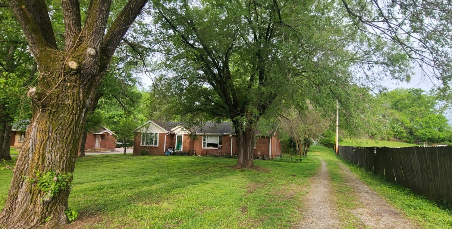 1088-Louisville-Hwy For Sale
