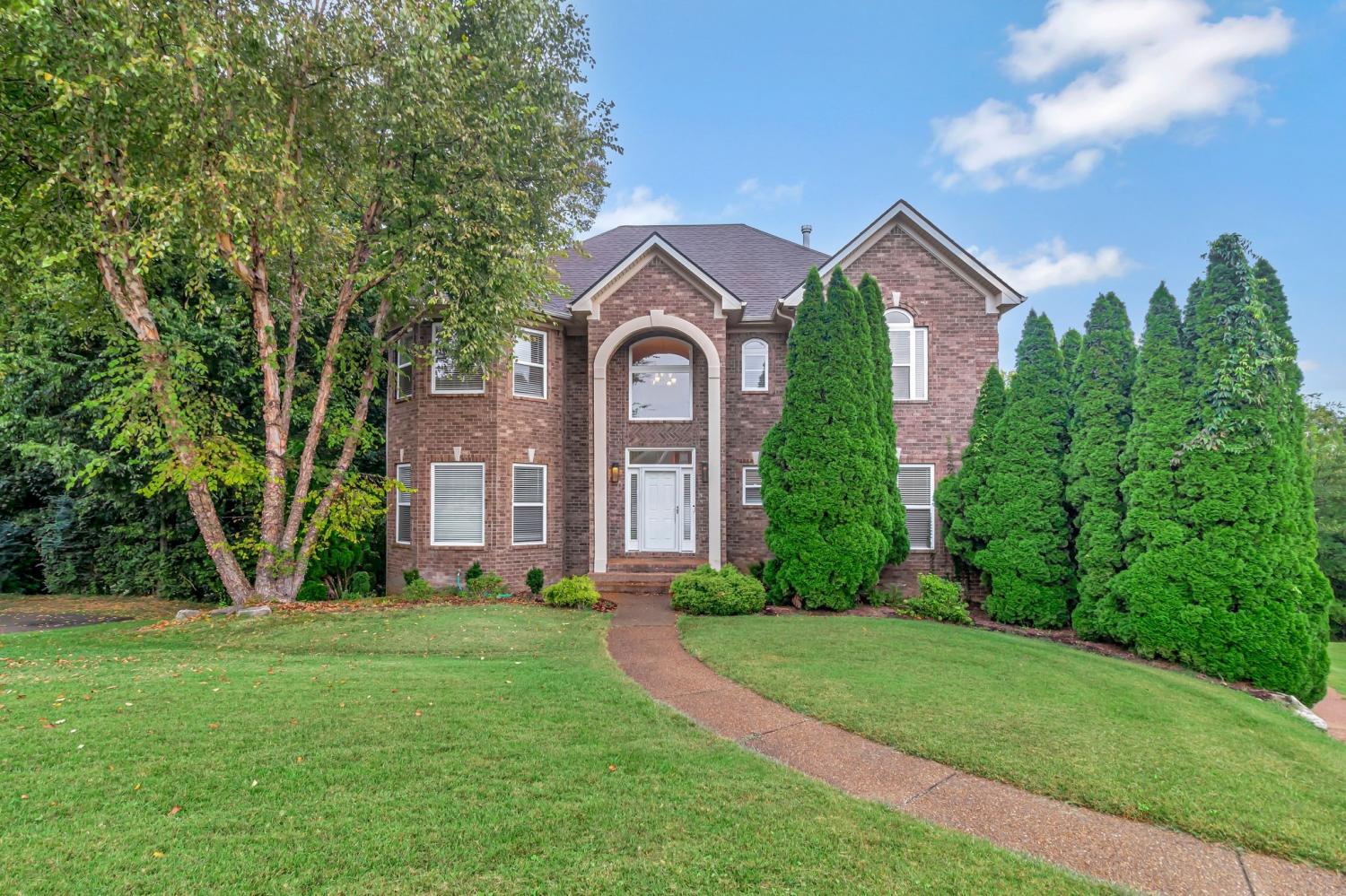 121-Kearney-Ct For Sale