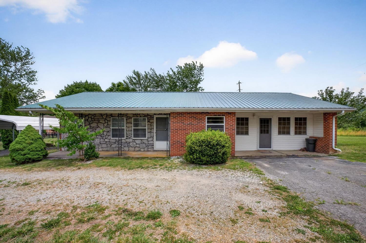 1372-Jamestown-Hwy For Sale