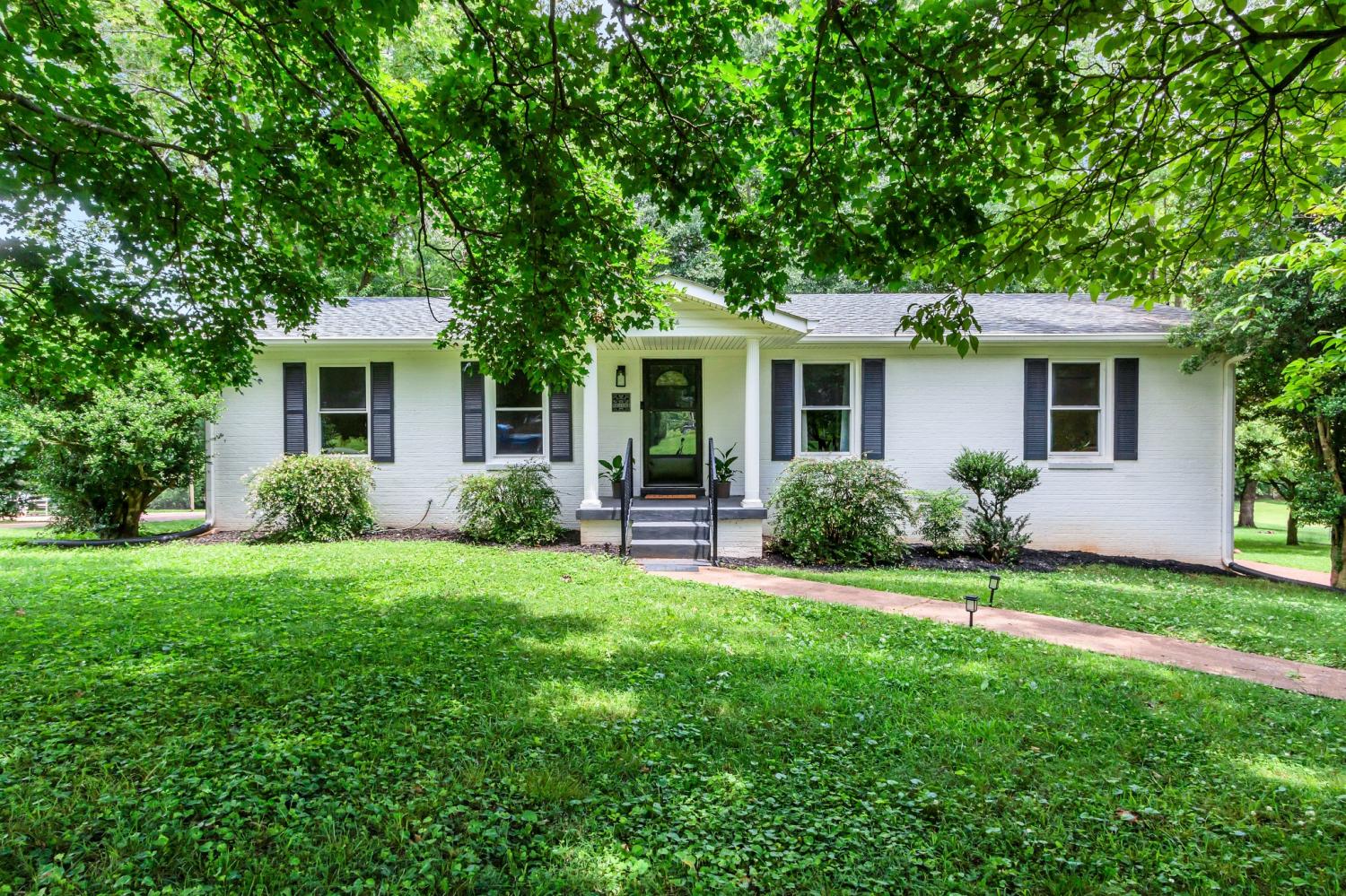 614-Crestland-Dr For Sale