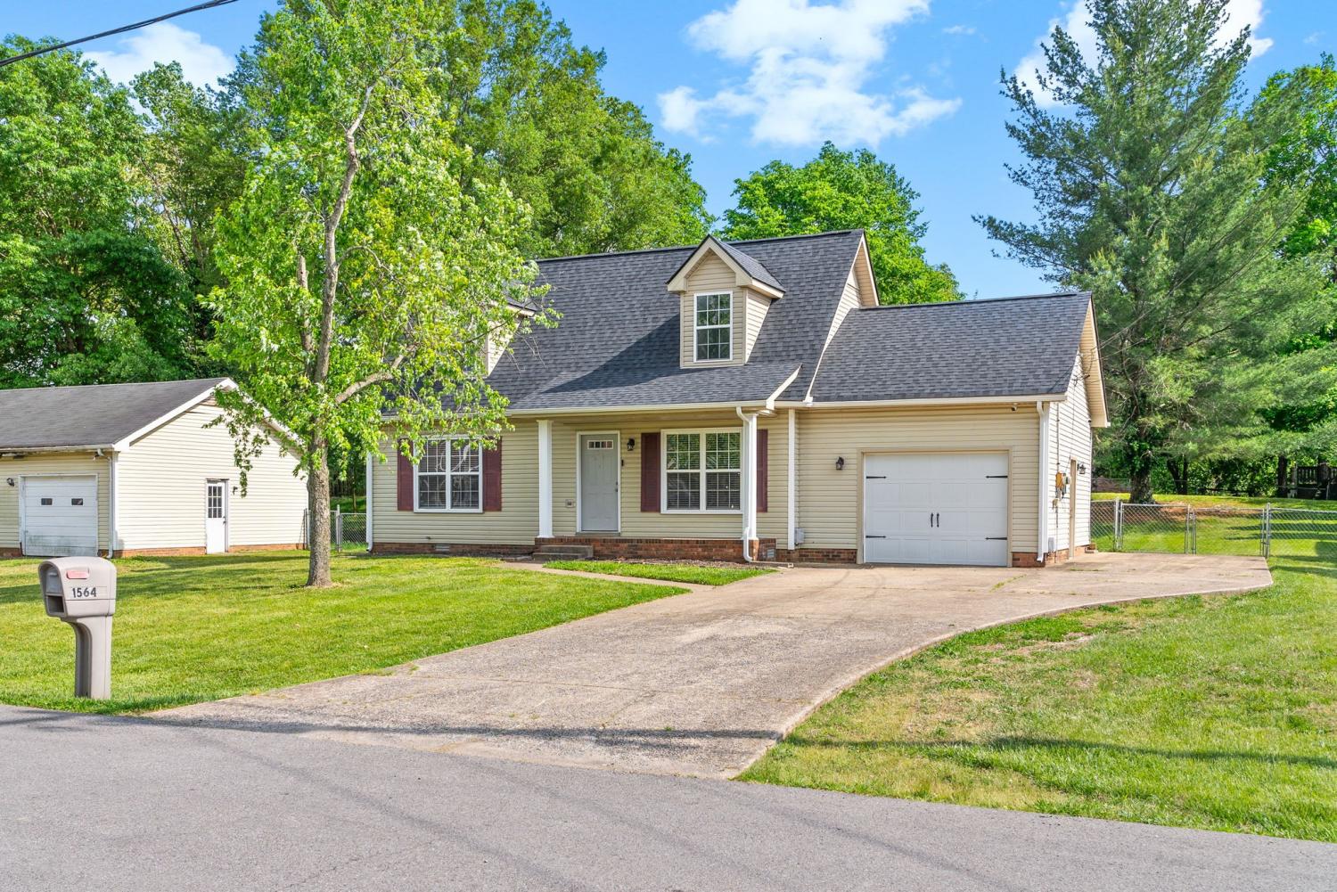 1564-Barrett-Dr For Sale