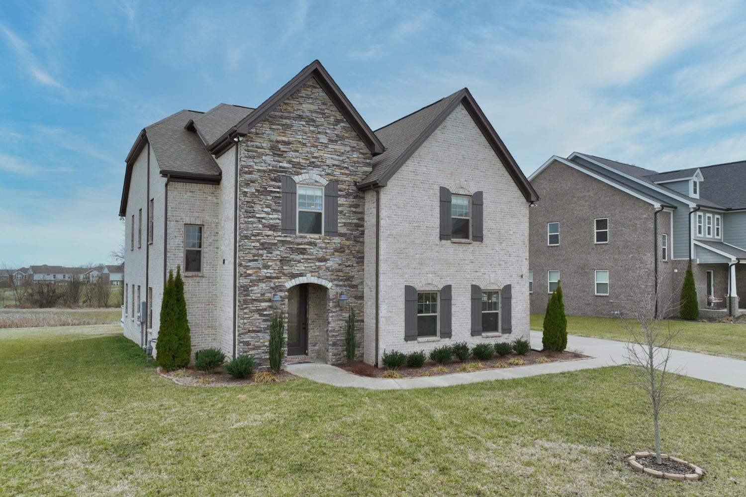 2939 Stewart Campbell Pt TN 37174 For Rent - 