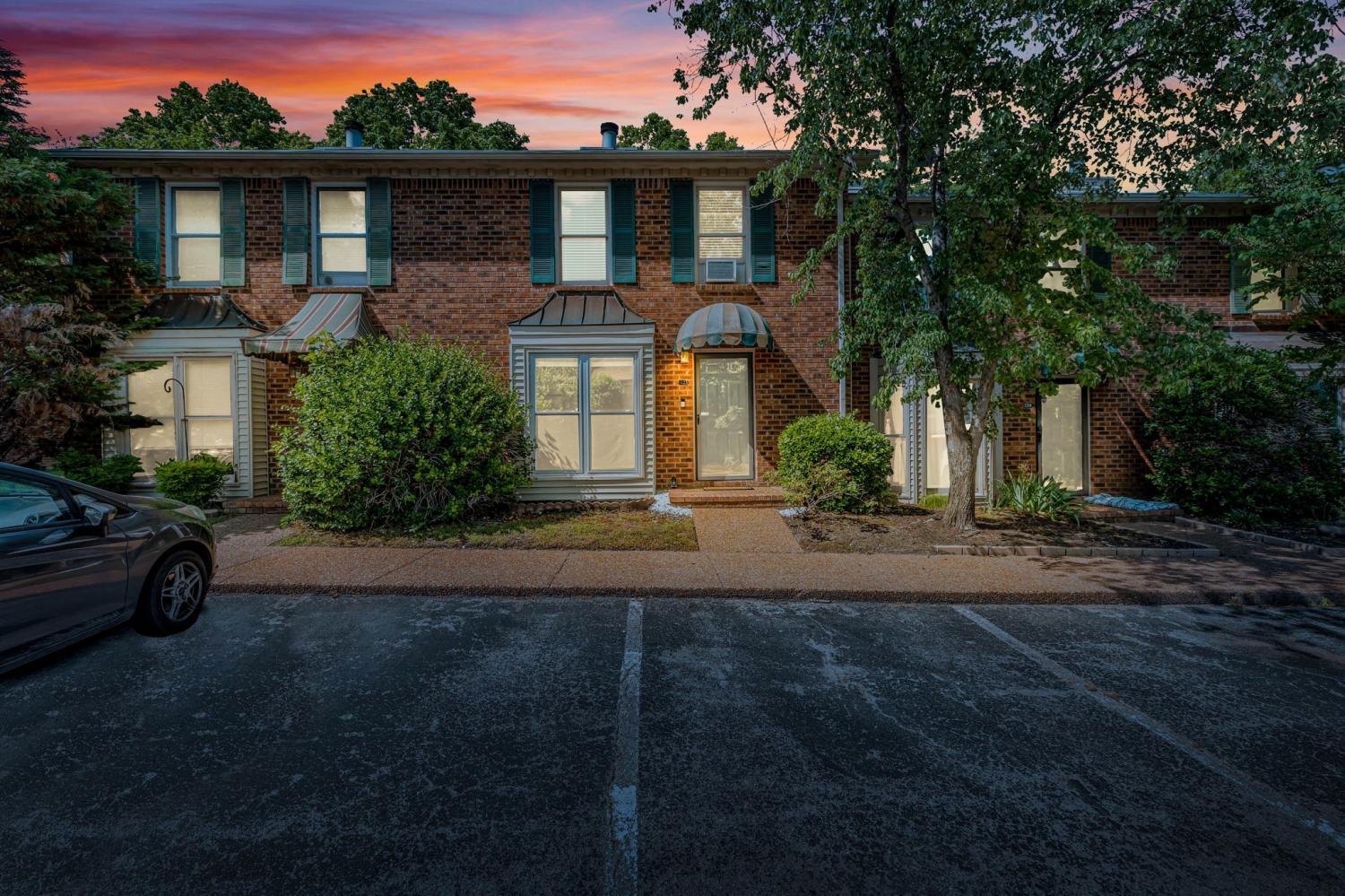 523-Williamsburg-Dr For Sale