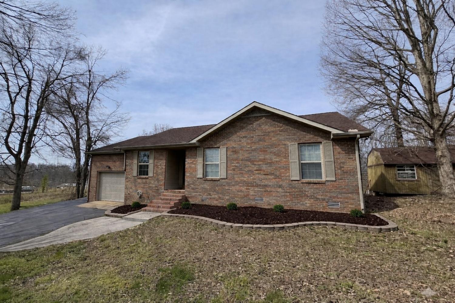 78-Angela-Ln For Sale