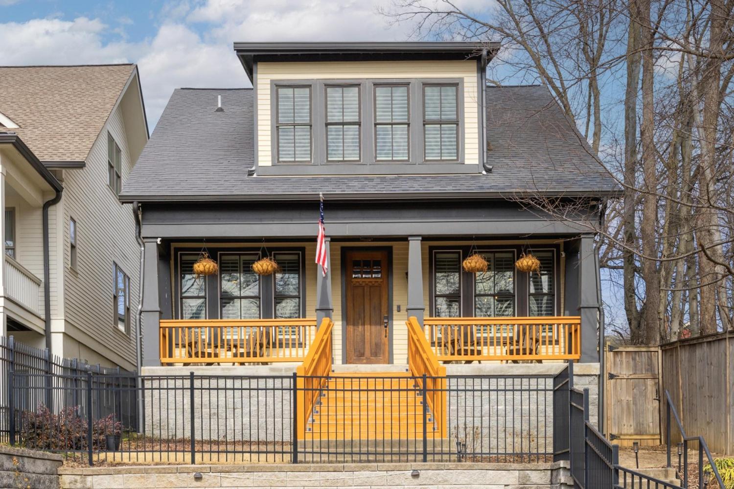 1315-Lillian-St For Sale