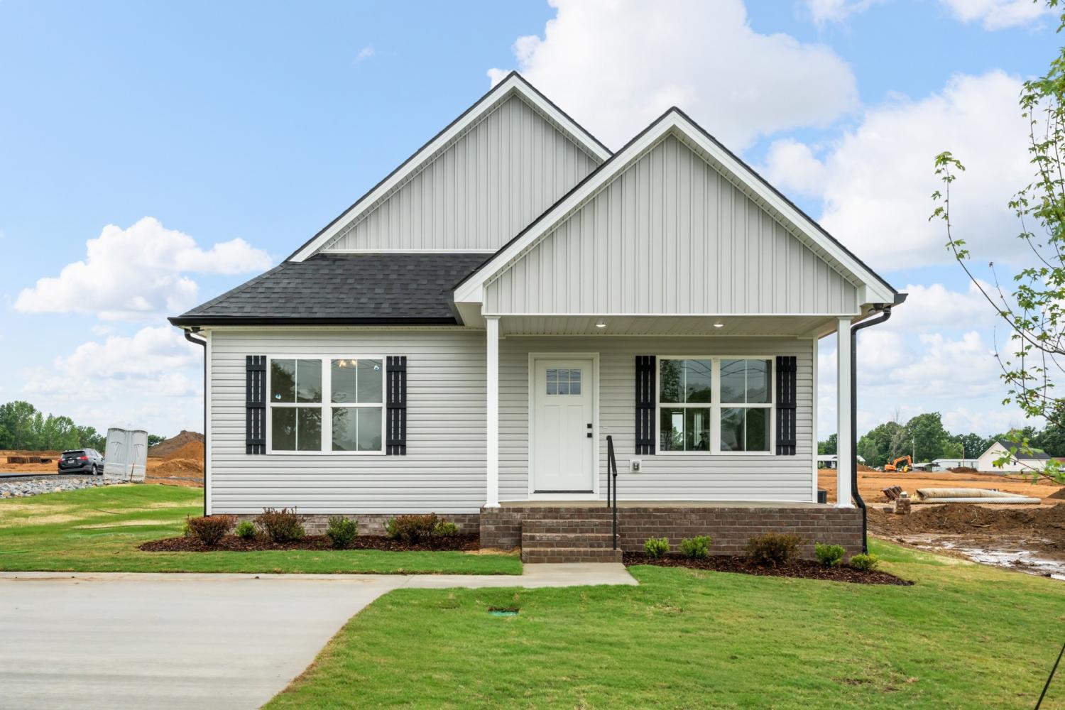 929-Wilkie-St-N For Sale