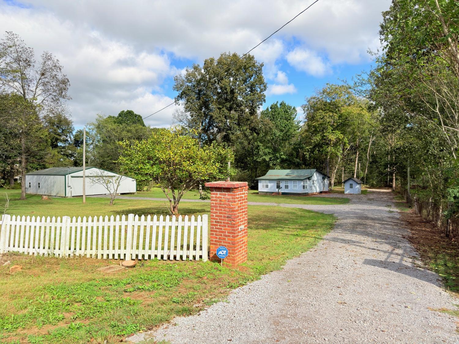 240-Green-Acres-Rd For Sale