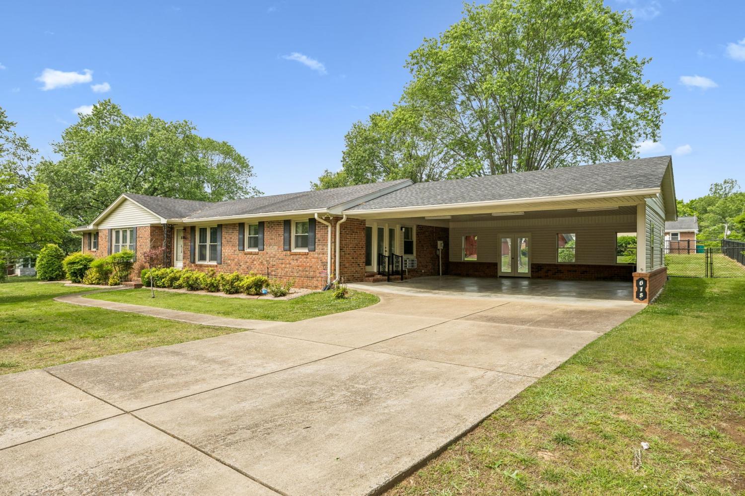 618-Fairlane-Dr For Sale