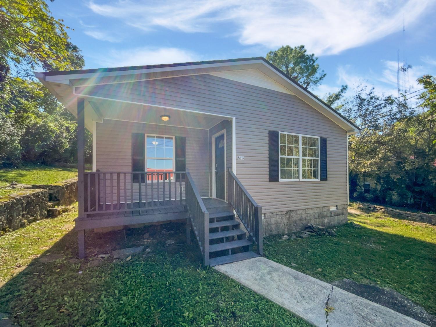 513-W-5th-St For Sale