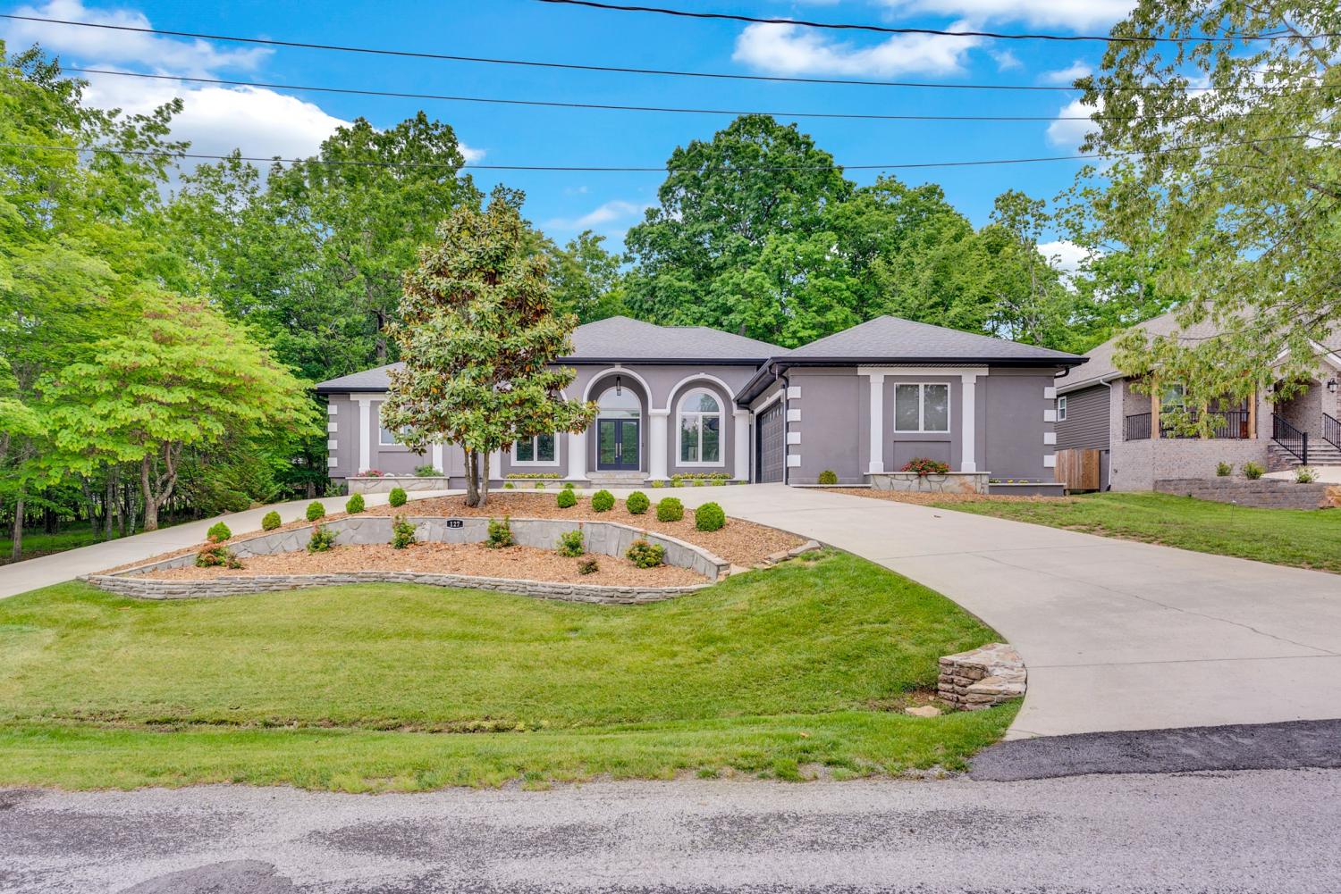 127-Motthaven-Dr For Sale