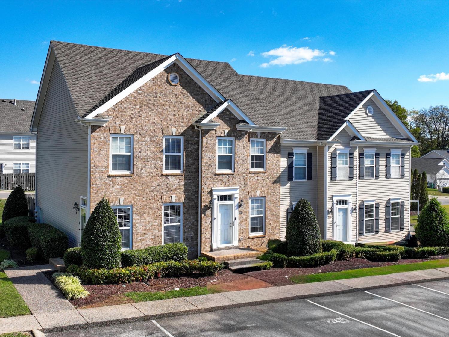 501-Dakota-Dr For Sale