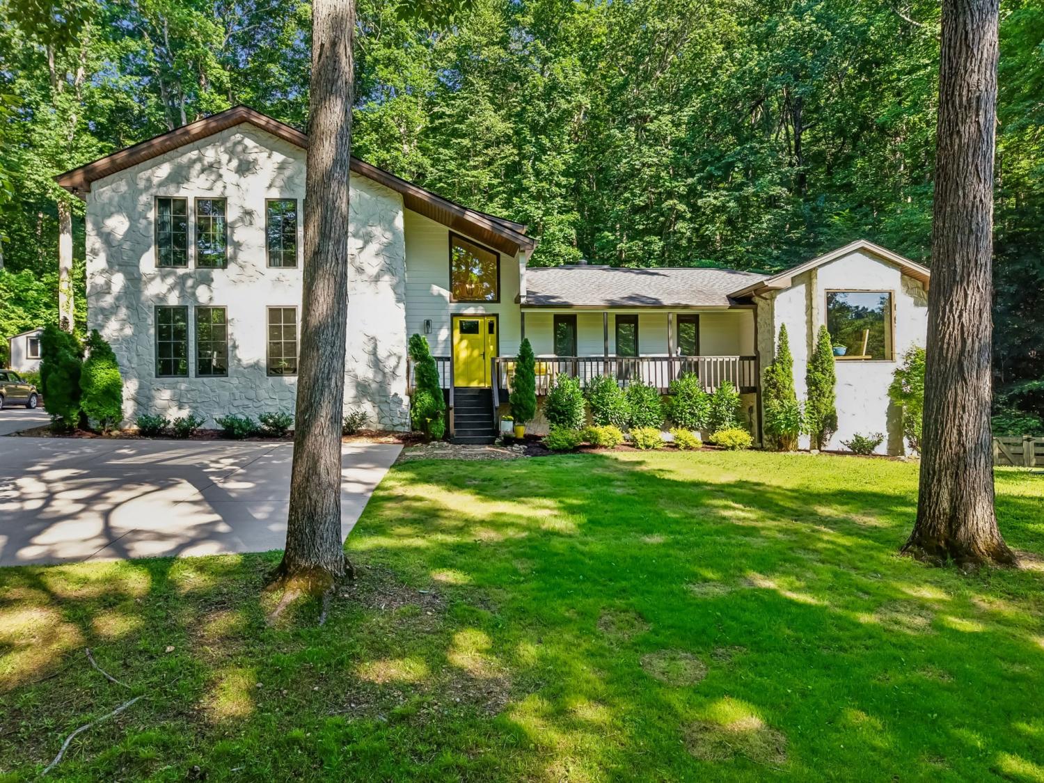 9033-Old-Charlotte-Pike For Sale