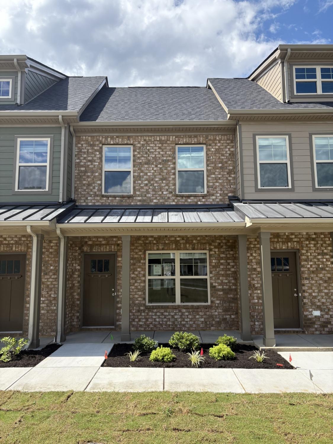 135 Ace Ave TN 37167 For Sale - 
