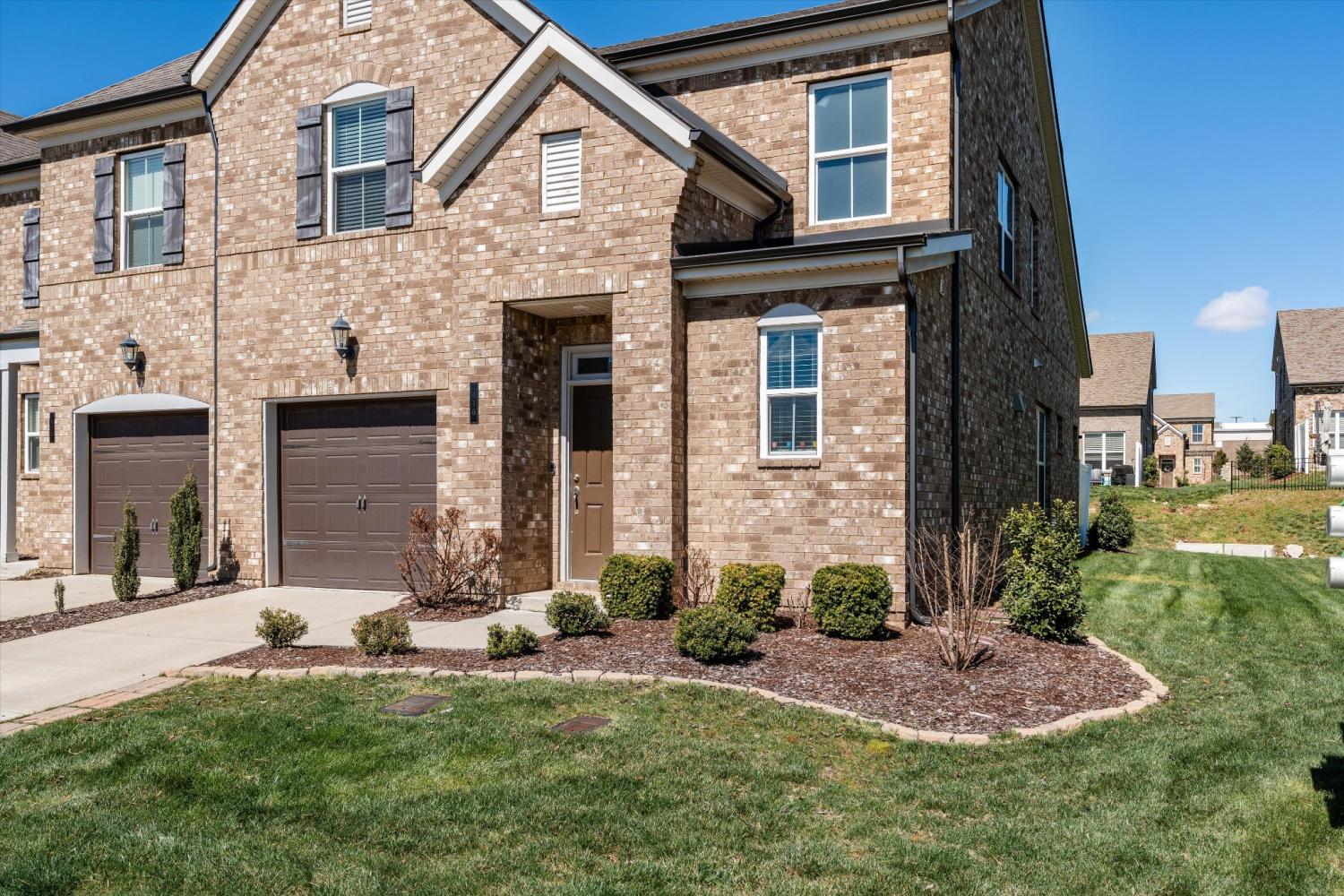 416-Deveron-Dr For Sale