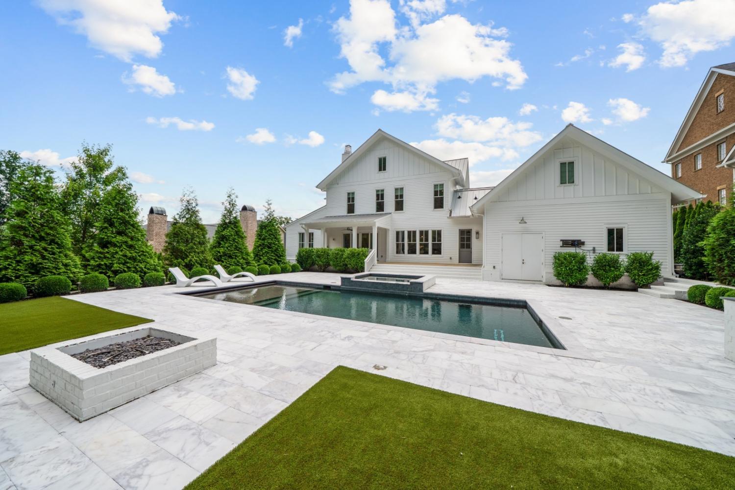 8646-Belladonna-Dr For Sale