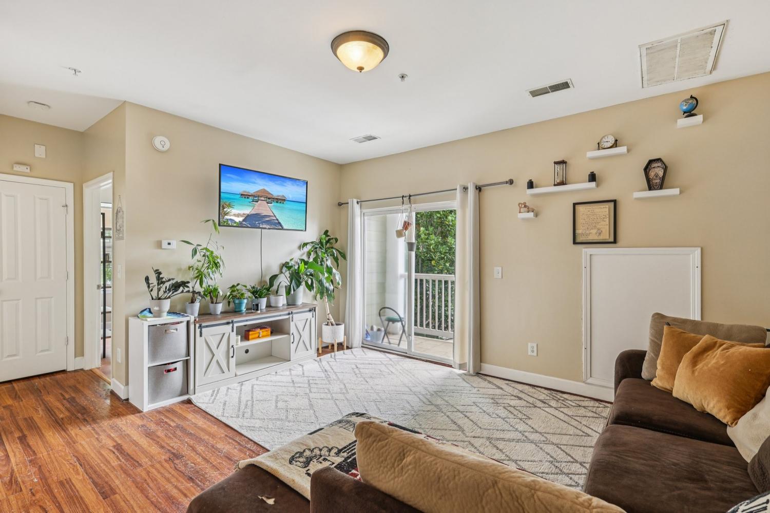 7009-Lenox-Village-Dr For Sale