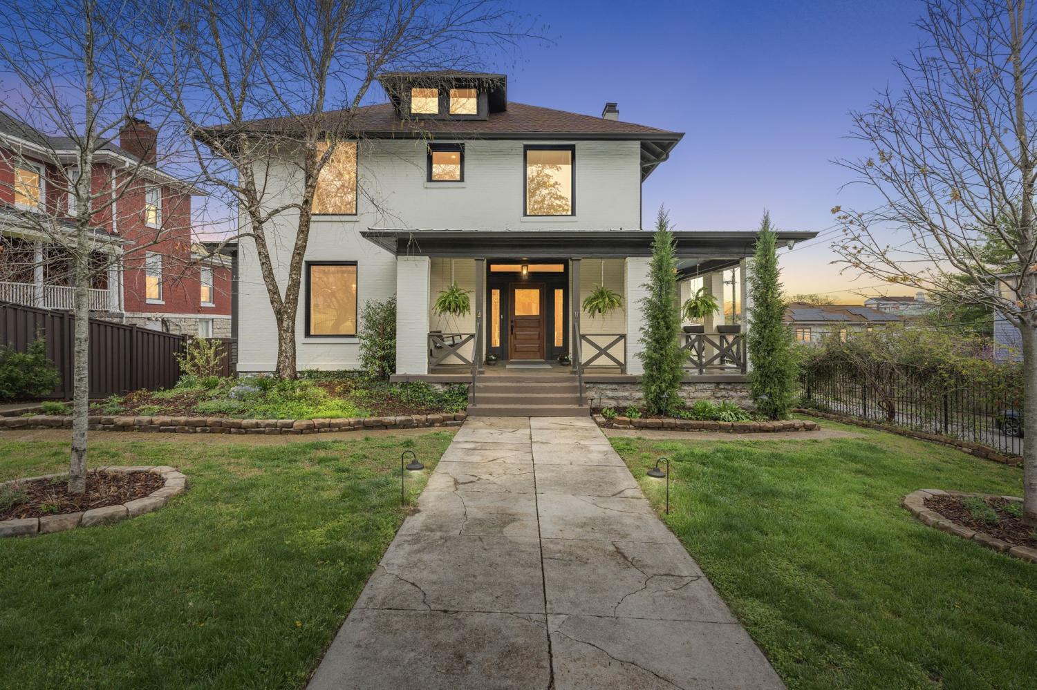 1800-Blair-Blvd For Sale
