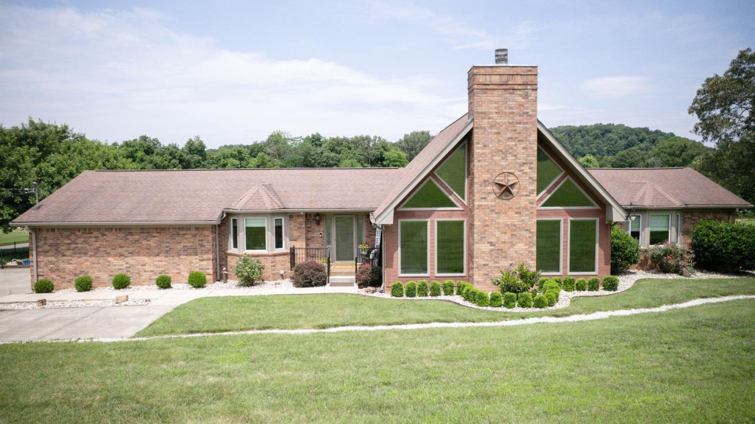 938-Thompson-Rd For Sale