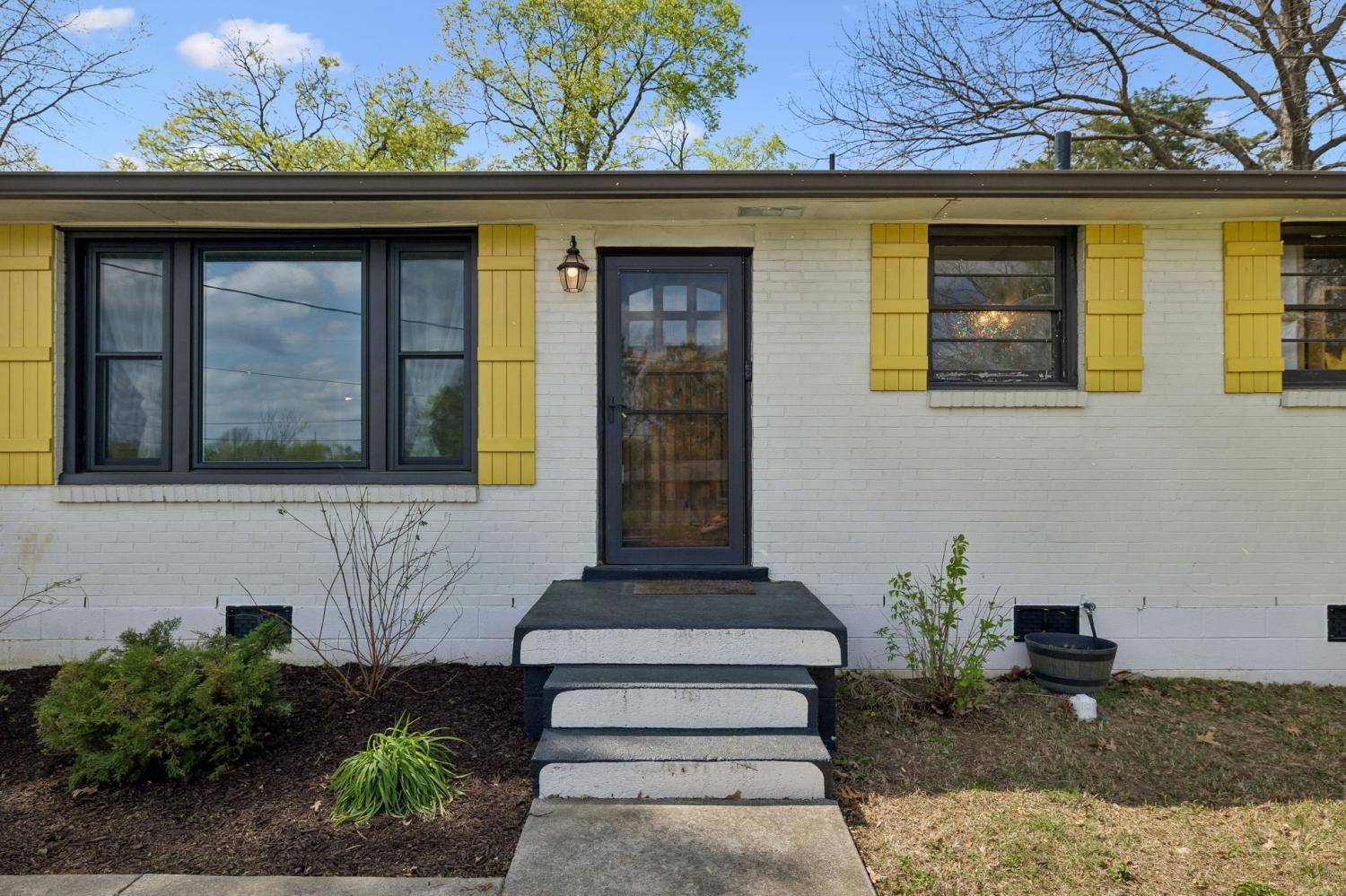 3215-Leswood-Ln For Sale