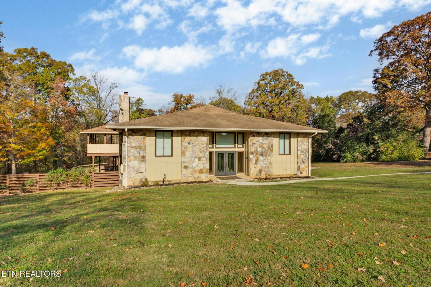 10105-Loma-Drive For Sale