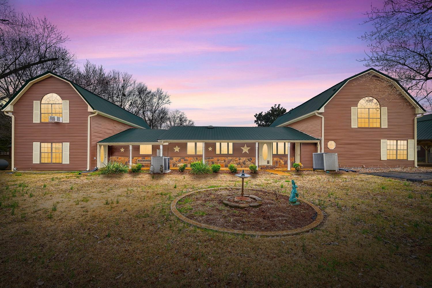 369-Holiday-Acres-Dr For Sale