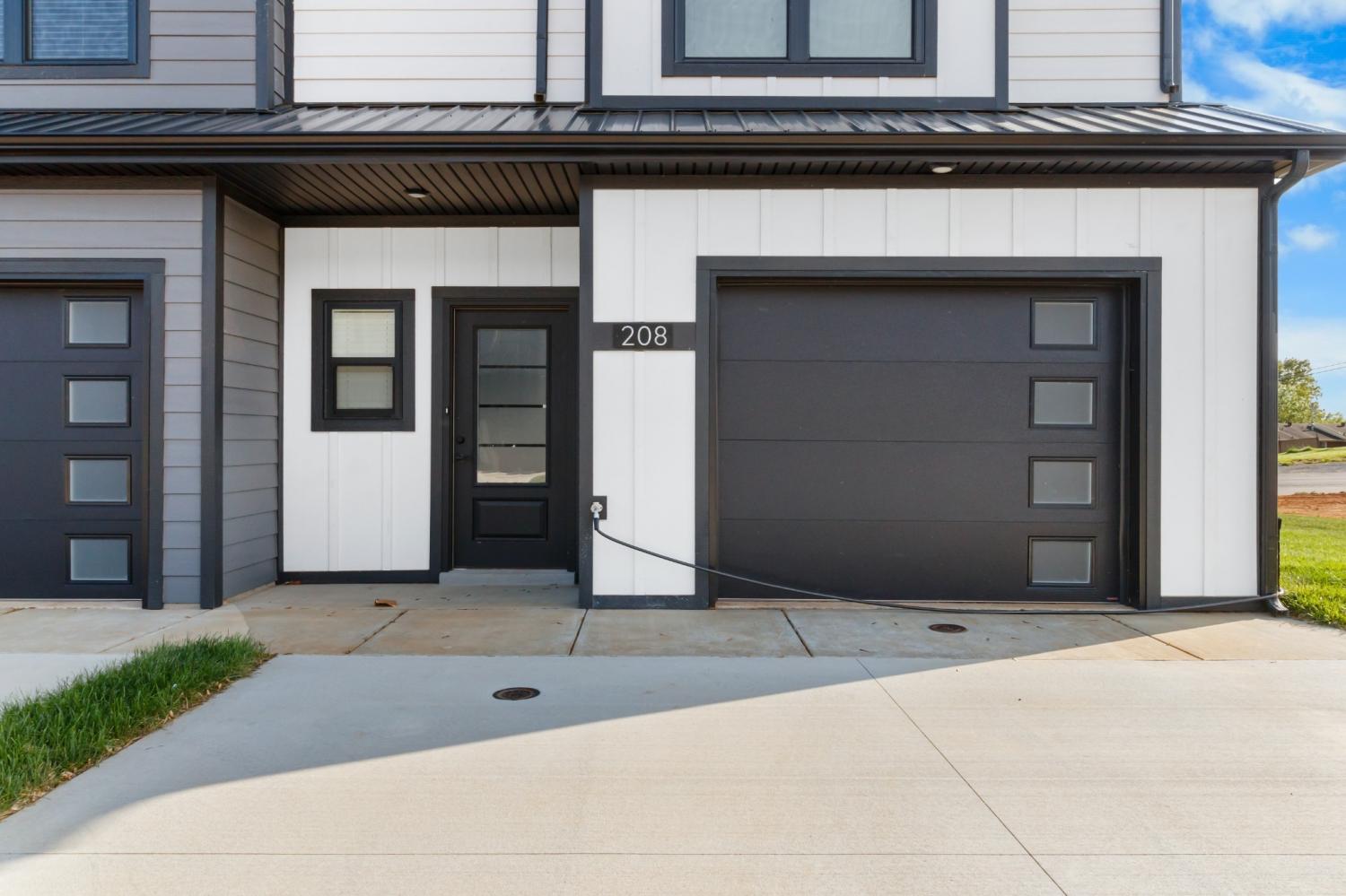 208-Jonathan-Wade-Pvt-Cir For Sale