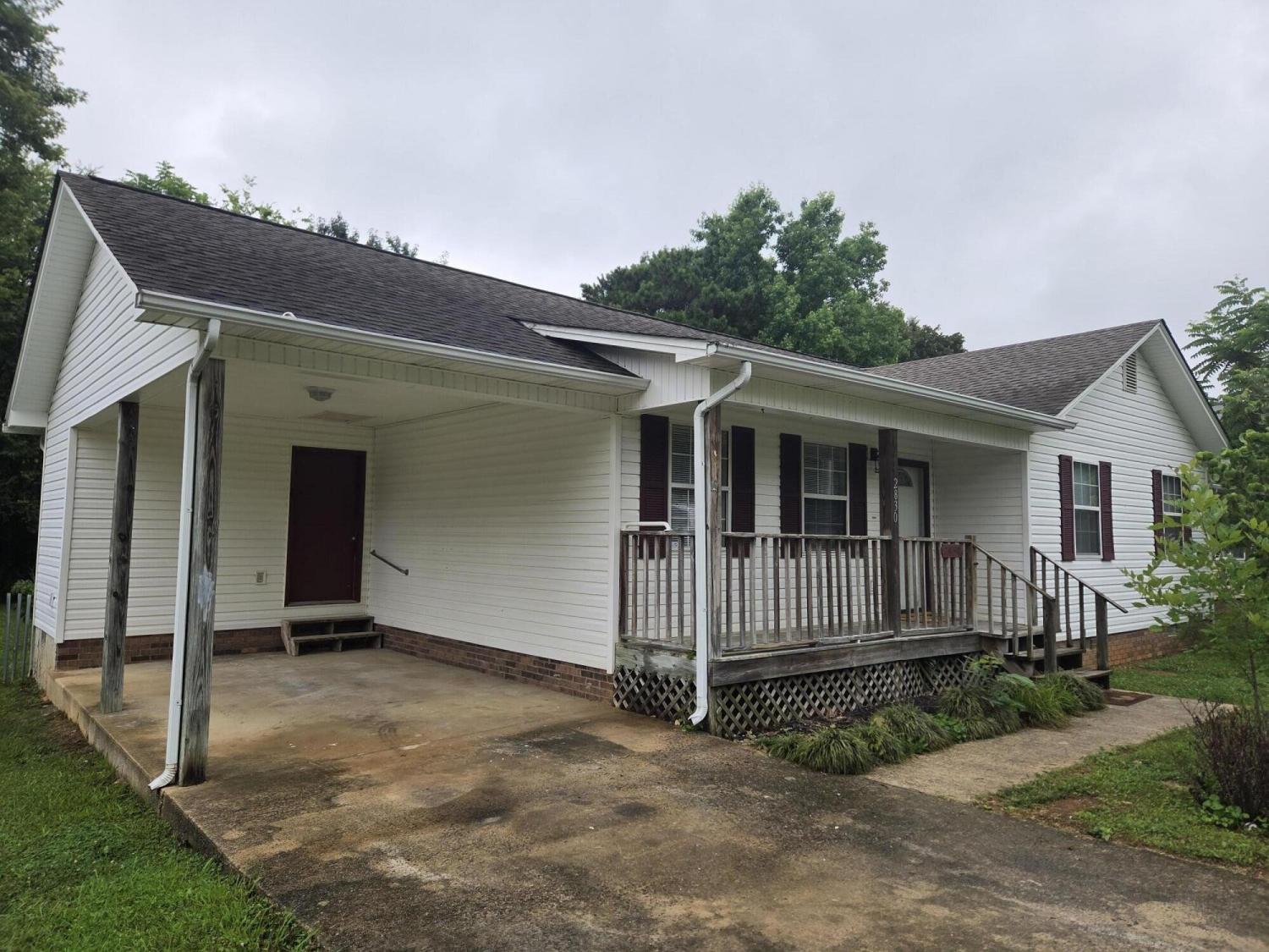 2830-Rogers-Drive--SE For Sale