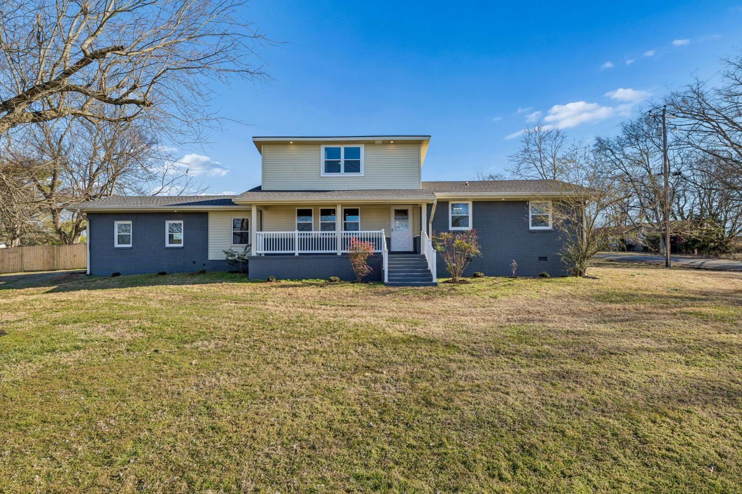 240-NW-Clearview-Dr For Sale